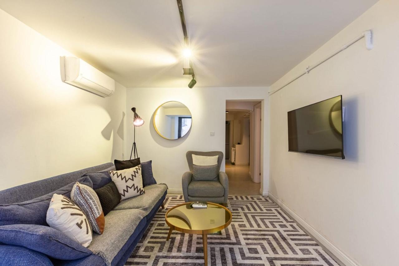 Excellent Flat With Lovely Backyard In Cihangir イスタンブール エクステリア 写真